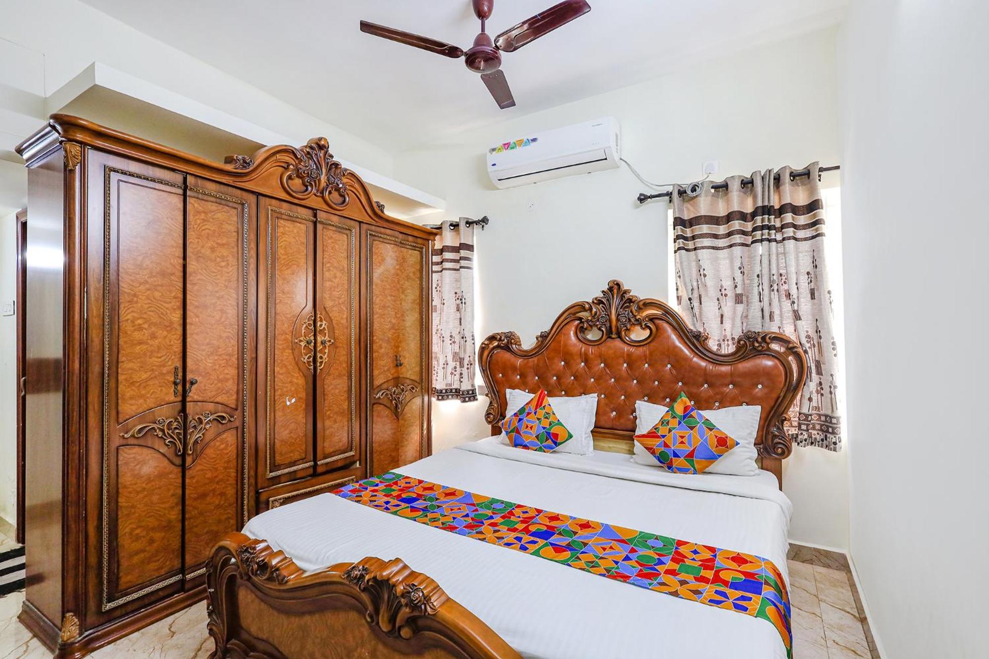 Hotel OYO 24784 Fen Breeze Siruseri Exterior foto